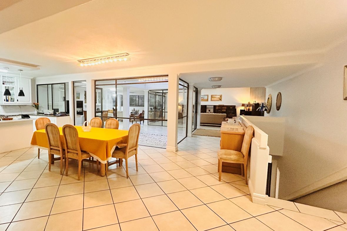 Lynnwood Manor, South Africa