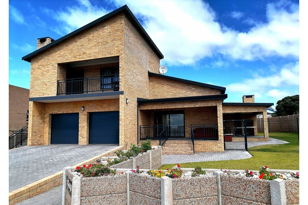 1 Madelief street, Stilbaai Stilbaai Wes, Western Cape