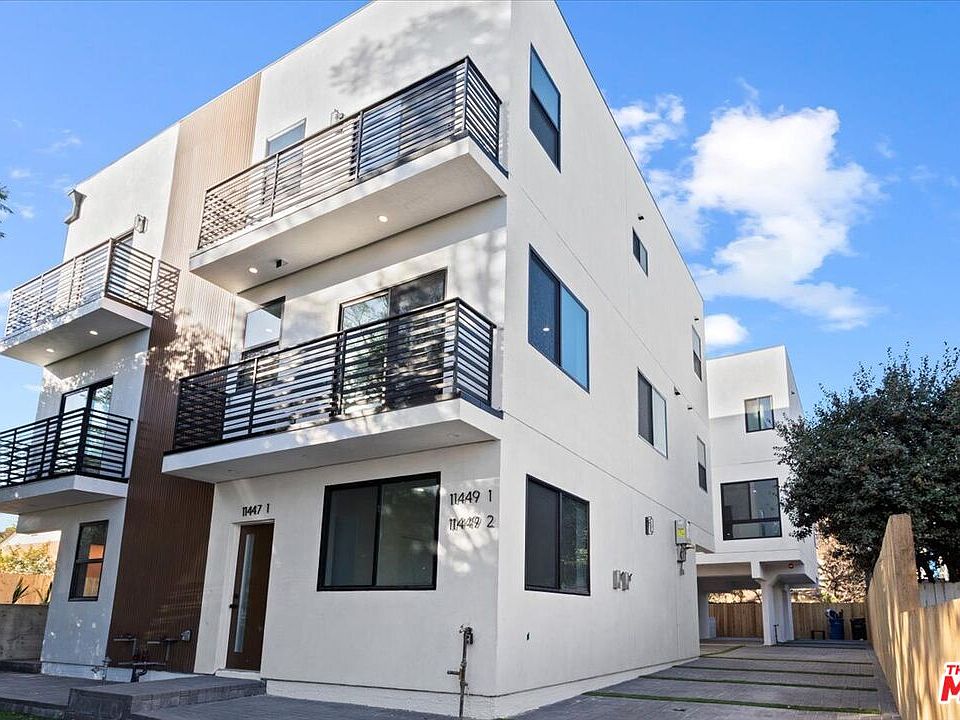 11447 Cumpston St, North Hollywood, CA 91601