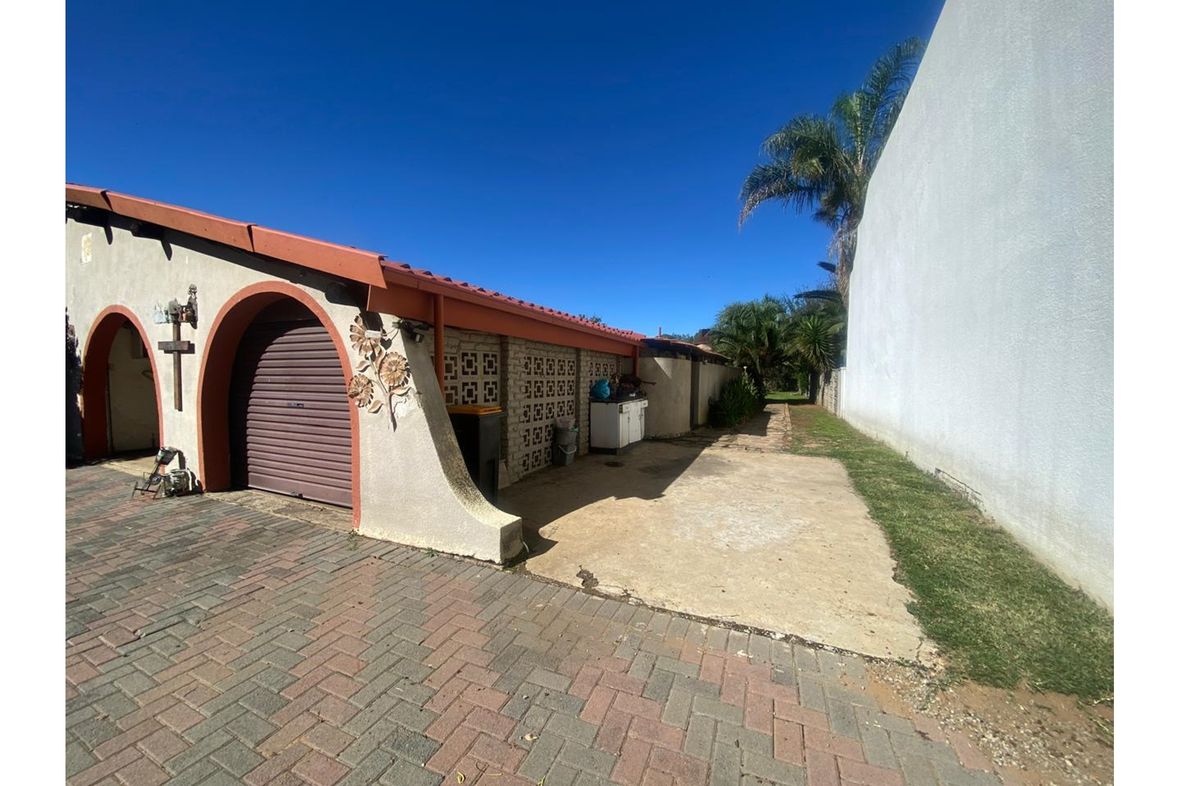 Property in Vaalpark