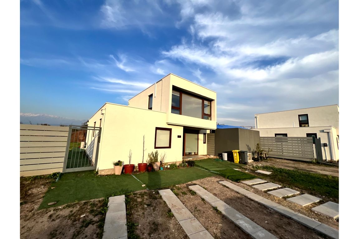 Property in Colina