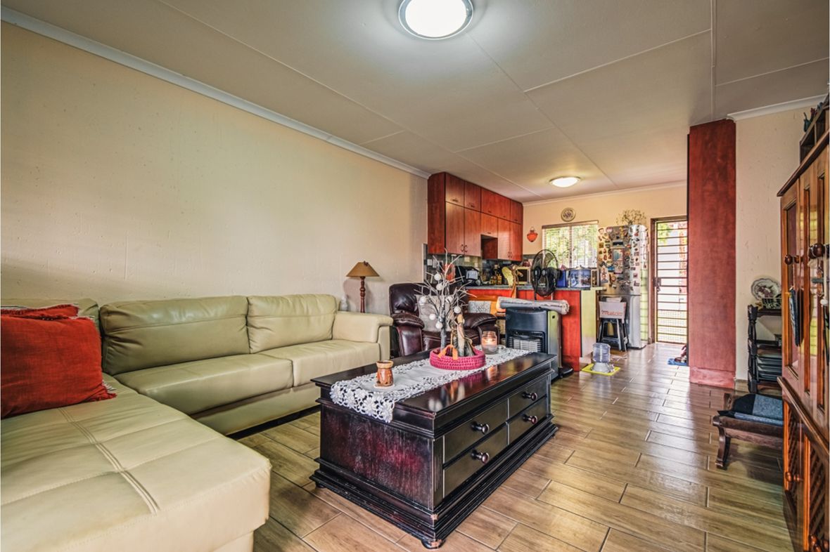 Property in Greenstone Hill