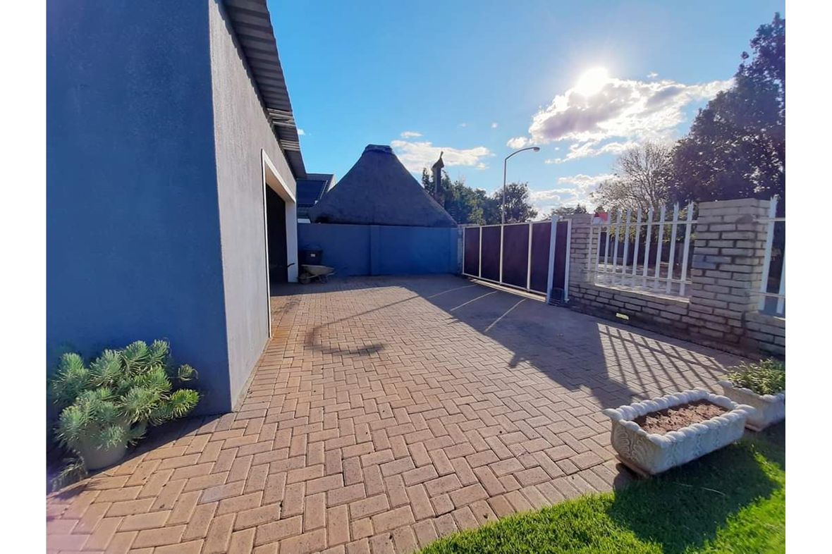 Property in Vaalpark