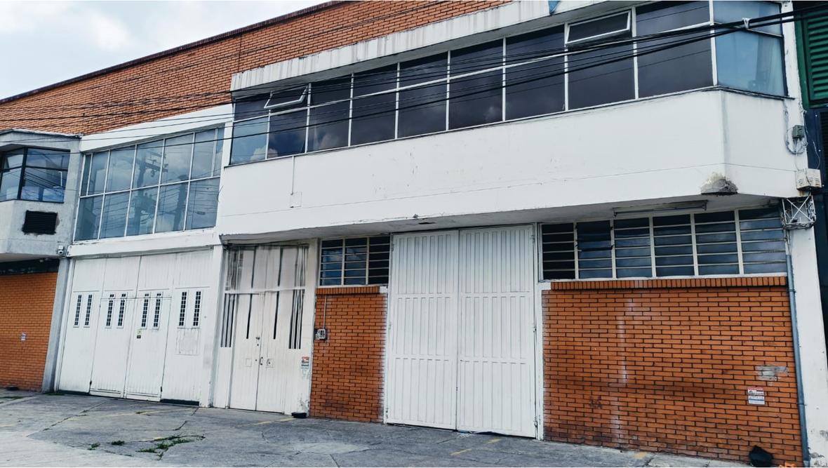 Property in Engativa