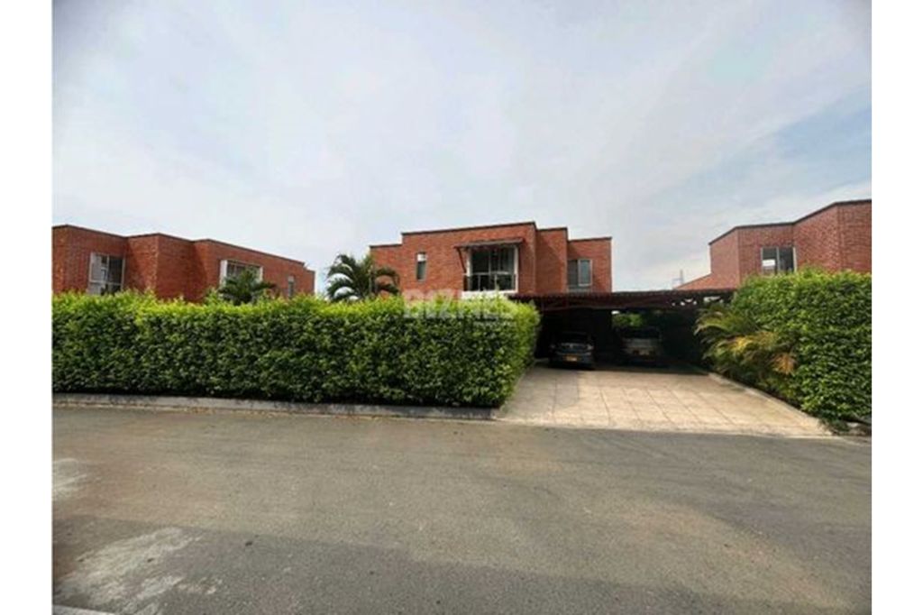 Property in Jamundi