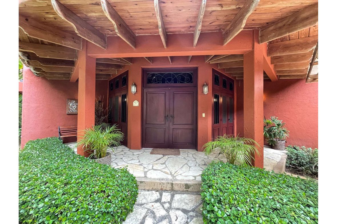 Property in Santo Domingo De Guzmán