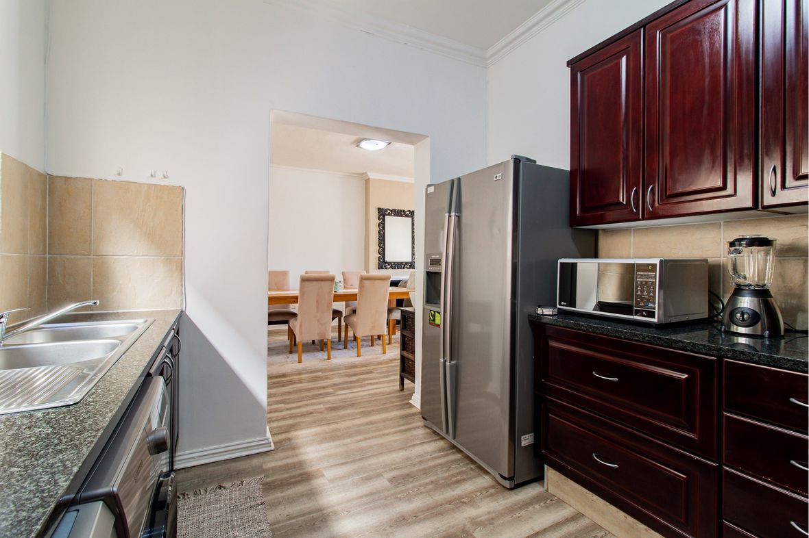 Property in Greenstone Hill