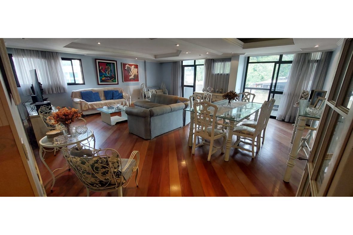 Property in Petropolis