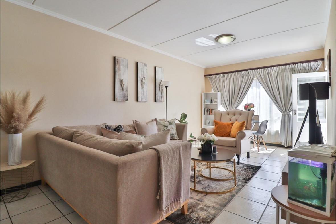 Property in Greenstone Hill