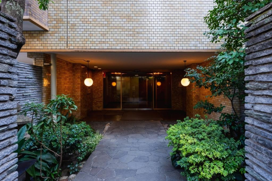 3LDK Excellent Condo located in Chiyoda-ku, Tokyo