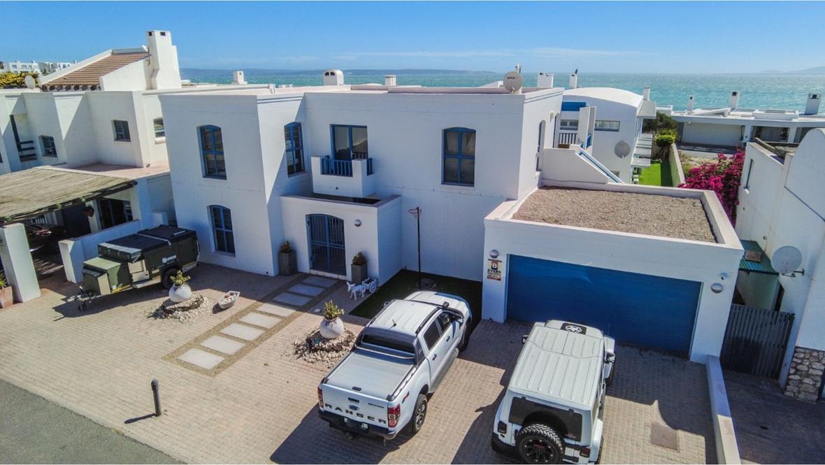 Property in Paradise Beach