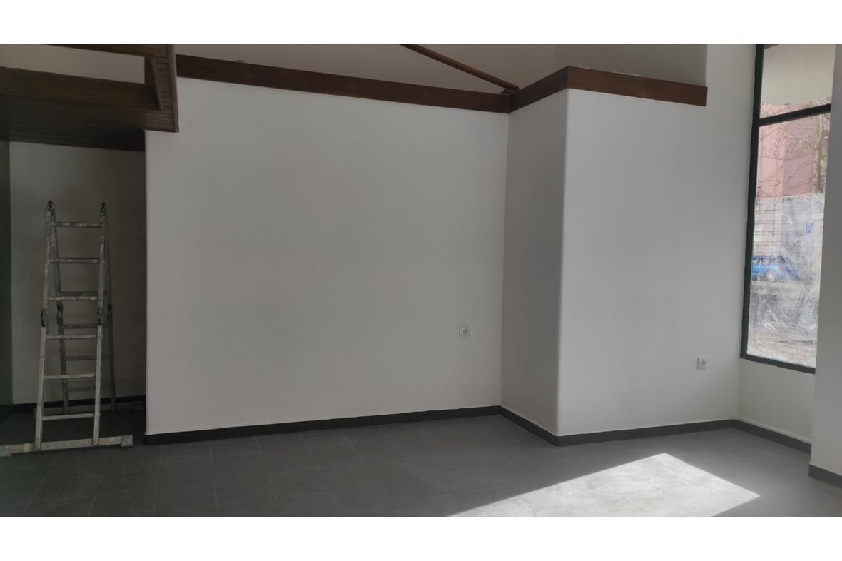 Property in Areeiro
