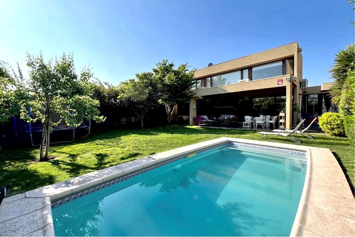 Property in Colina