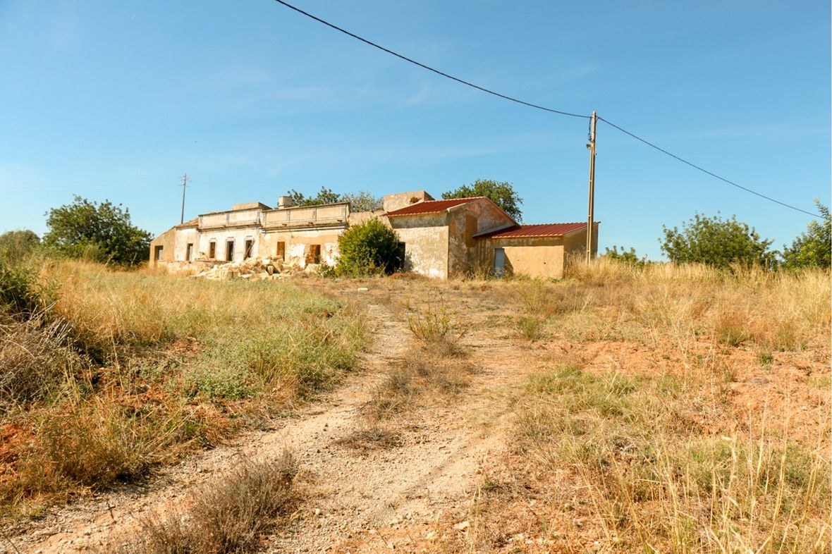 Property in Quelfes