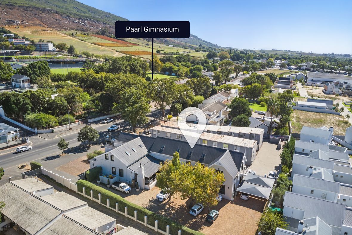 Property in Lemoenkloof