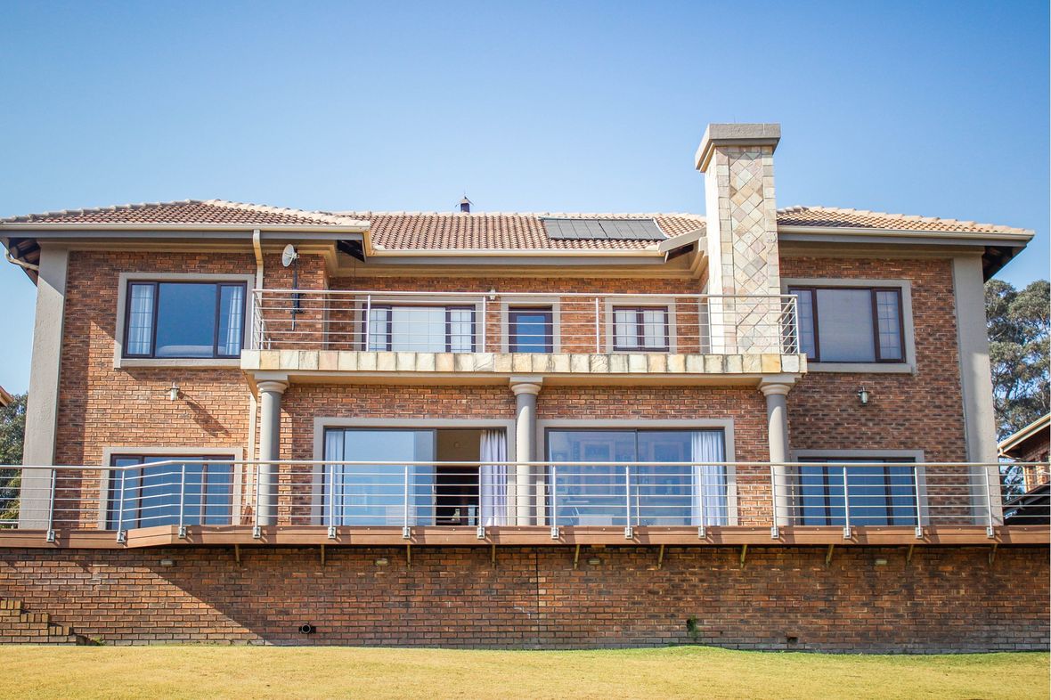 Roberts Estate, South Africa