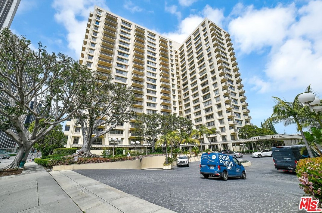 2160 Century Park E #103 Los Angeles, CA 90067